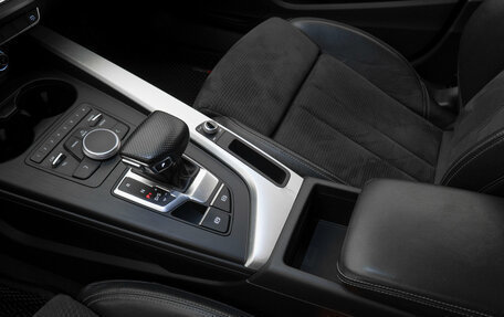 Audi A4, 2018 год, 2 250 000 рублей, 14 фотография
