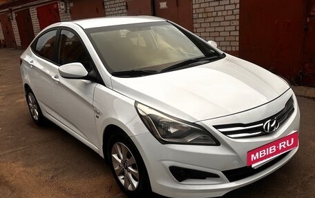 Hyundai Solaris II рестайлинг, 2016 год, 975 000 рублей, 2 фотография