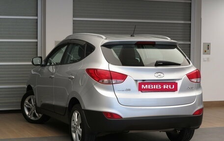 Hyundai ix35 I рестайлинг, 2011 год, 999 000 рублей, 4 фотография