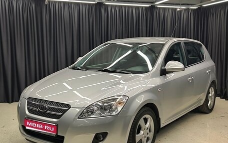 KIA cee'd I рестайлинг, 2009 год, 885 000 рублей, 1 фотография