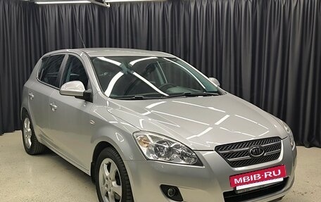 KIA cee'd I рестайлинг, 2009 год, 885 000 рублей, 4 фотография