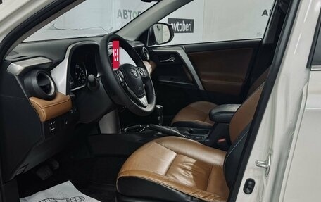 Toyota RAV4, 2017 год, 2 225 000 рублей, 13 фотография