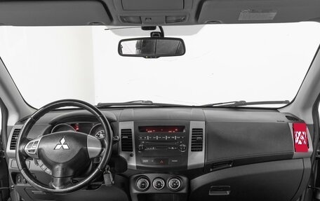 Mitsubishi Outlander III рестайлинг 3, 2012 год, 1 366 000 рублей, 7 фотография