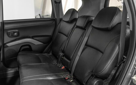 Mitsubishi Outlander III рестайлинг 3, 2012 год, 1 366 000 рублей, 14 фотография