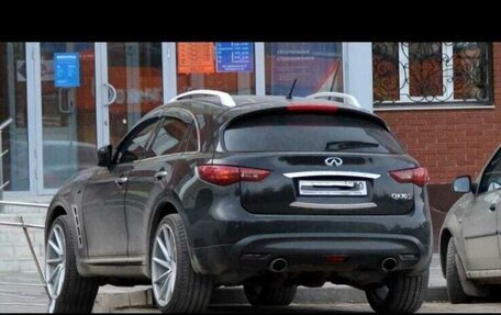 Infiniti QX70, 2013 год, 1 750 000 рублей, 9 фотография