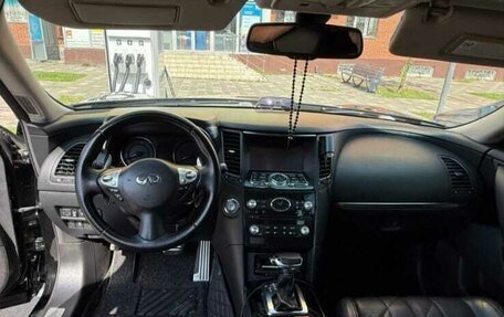 Infiniti QX70, 2013 год, 1 750 000 рублей, 10 фотография