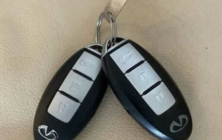 Infiniti QX70, 2013 год, 1 750 000 рублей, 18 фотография