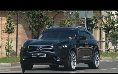 Infiniti QX70, 2013 год, 1 750 000 рублей, 28 фотография
