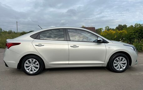 Hyundai Solaris II рестайлинг, 2018 год, 1 550 000 рублей, 5 фотография