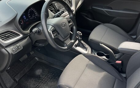 Hyundai Solaris II рестайлинг, 2018 год, 1 550 000 рублей, 22 фотография
