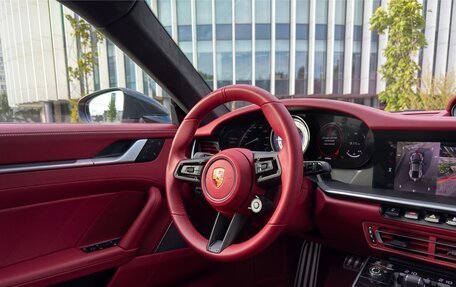 Porsche 911, 2022 год, 25 500 000 рублей, 17 фотография