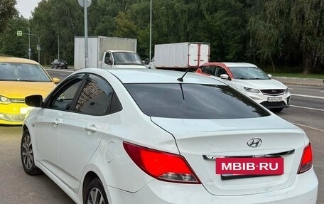 Hyundai Solaris II рестайлинг, 2016 год, 425 000 рублей, 4 фотография