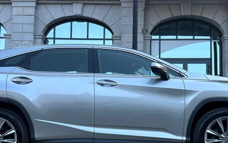 Lexus RX IV рестайлинг, 2020 год, 4 600 000 рублей, 6 фотография