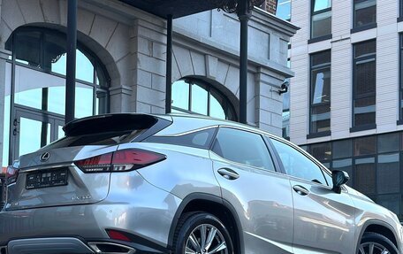 Lexus RX IV рестайлинг, 2020 год, 4 600 000 рублей, 8 фотография