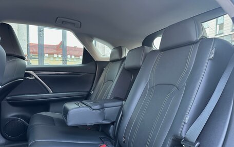 Lexus RX IV рестайлинг, 2020 год, 4 600 000 рублей, 23 фотография