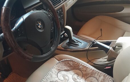 BMW 3 серия, 2005 год, 630 000 рублей, 7 фотография