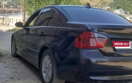 BMW 3 серия, 2005 год, 630 000 рублей, 4 фотография