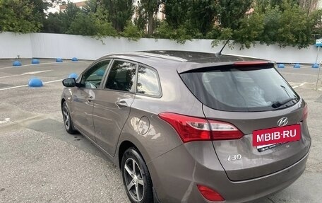Hyundai i30 II рестайлинг, 2013 год, 885 000 рублей, 6 фотография