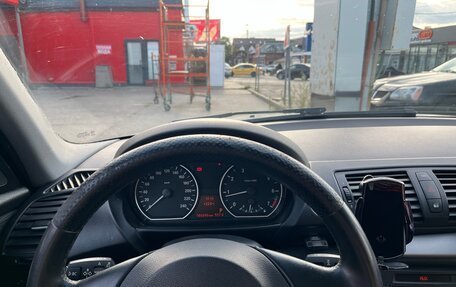 BMW 1 серия, 2009 год, 910 000 рублей, 12 фотография