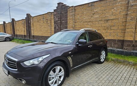 Infiniti QX70, 2014 год, 1 900 000 рублей, 3 фотография
