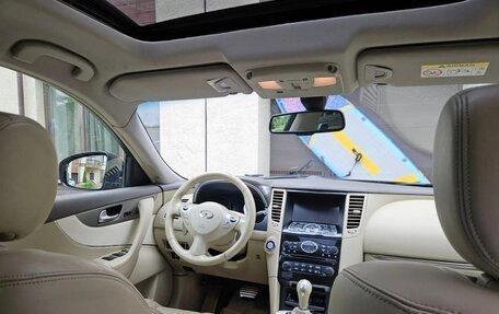Infiniti QX70, 2014 год, 1 900 000 рублей, 8 фотография