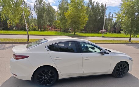 Mazda 3, 2022 год, 2 250 000 рублей, 4 фотография