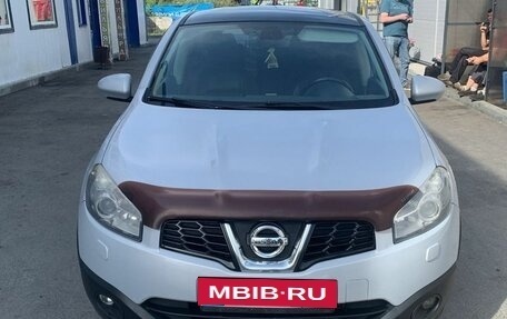 Nissan Qashqai, 2010 год, 996 000 рублей, 2 фотография