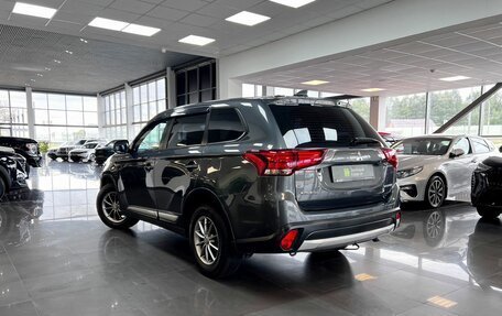Mitsubishi Outlander III рестайлинг 3, 2017 год, 1 825 000 рублей, 6 фотография