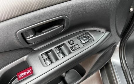 Mitsubishi Outlander III рестайлинг 3, 2017 год, 1 825 000 рублей, 14 фотография