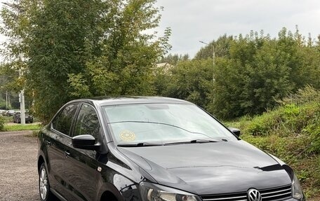 Volkswagen Polo VI (EU Market), 2011 год, 750 000 рублей, 2 фотография
