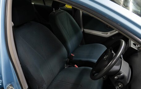 Toyota Vitz, 2005 год, 440 000 рублей, 13 фотография