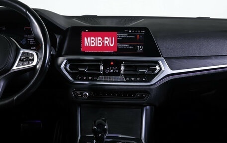 BMW 3 серия, 2019 год, 3 650 000 рублей, 13 фотография