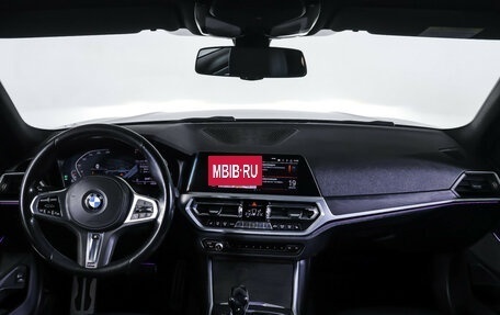 BMW 3 серия, 2019 год, 3 650 000 рублей, 14 фотография