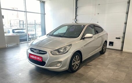 Hyundai Solaris II рестайлинг, 2013 год, 696 000 рублей, 1 фотография