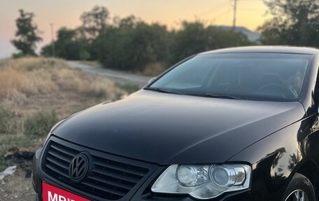 Volkswagen Passat B6, 2005 год, 600 000 рублей, 1 фотография