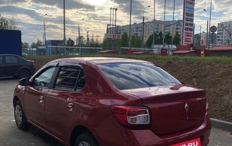 Renault Logan II, 2018 год, 850 000 рублей, 4 фотография