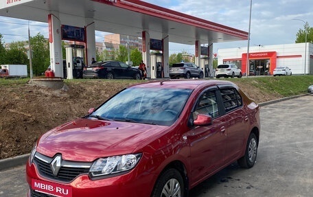 Renault Logan II, 2018 год, 850 000 рублей, 2 фотография