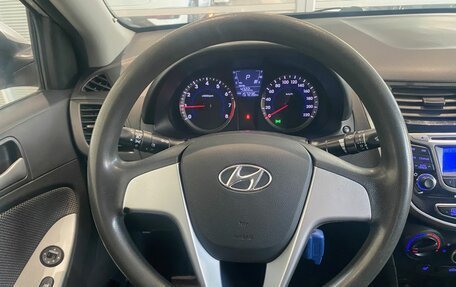 Hyundai Solaris II рестайлинг, 2013 год, 696 000 рублей, 24 фотография
