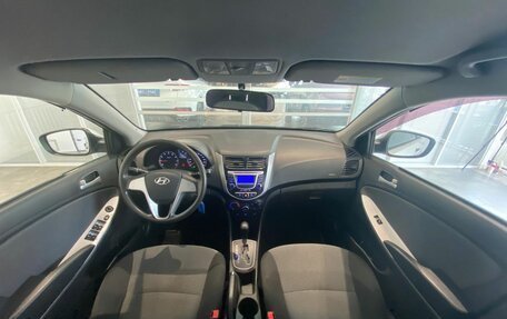 Hyundai Solaris II рестайлинг, 2013 год, 696 000 рублей, 31 фотография