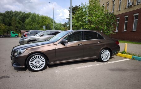 Mercedes-Benz E-Класс, 2015 год, 2 400 000 рублей, 2 фотография