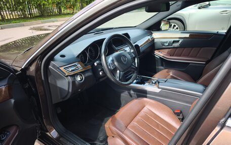 Mercedes-Benz E-Класс, 2015 год, 2 400 000 рублей, 7 фотография