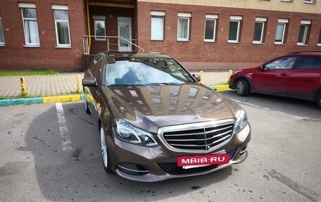 Mercedes-Benz E-Класс, 2015 год, 2 400 000 рублей, 6 фотография