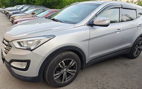 Hyundai Santa Fe III рестайлинг, 2012 год, 1 690 000 рублей, 2 фотография