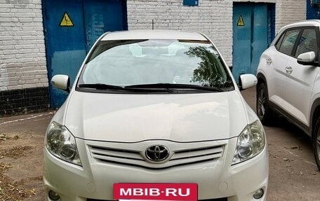Toyota Auris II, 2011 год, 1 100 000 рублей, 3 фотография