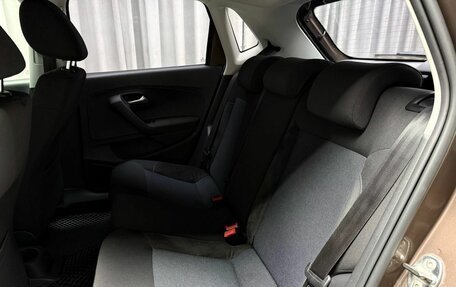 Volkswagen Polo VI (EU Market), 2011 год, 699 000 рублей, 25 фотография