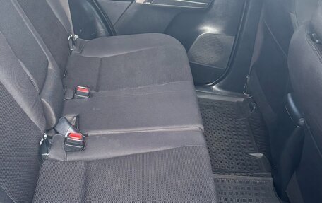 Toyota RAV4, 2017 год, 2 400 000 рублей, 7 фотография
