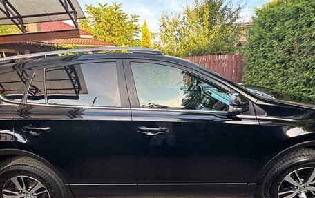 Toyota RAV4, 2017 год, 2 400 000 рублей, 24 фотография