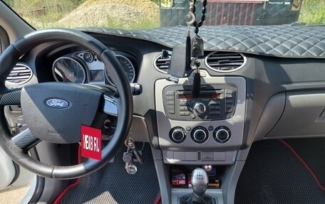 Ford Focus II рестайлинг, 2010 год, 550 000 рублей, 27 фотография