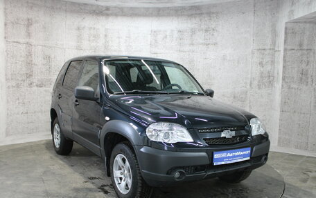 Chevrolet Niva I рестайлинг, 2018 год, 727 000 рублей, 3 фотография