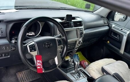 Toyota 4Runner V, 2010 год, 2 430 000 рублей, 2 фотография